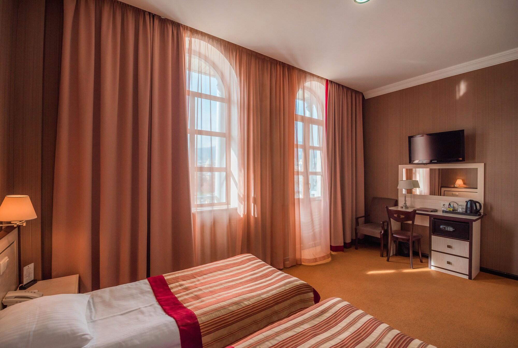 Hotel Rikhe Monika Tbilisi Exterior photo