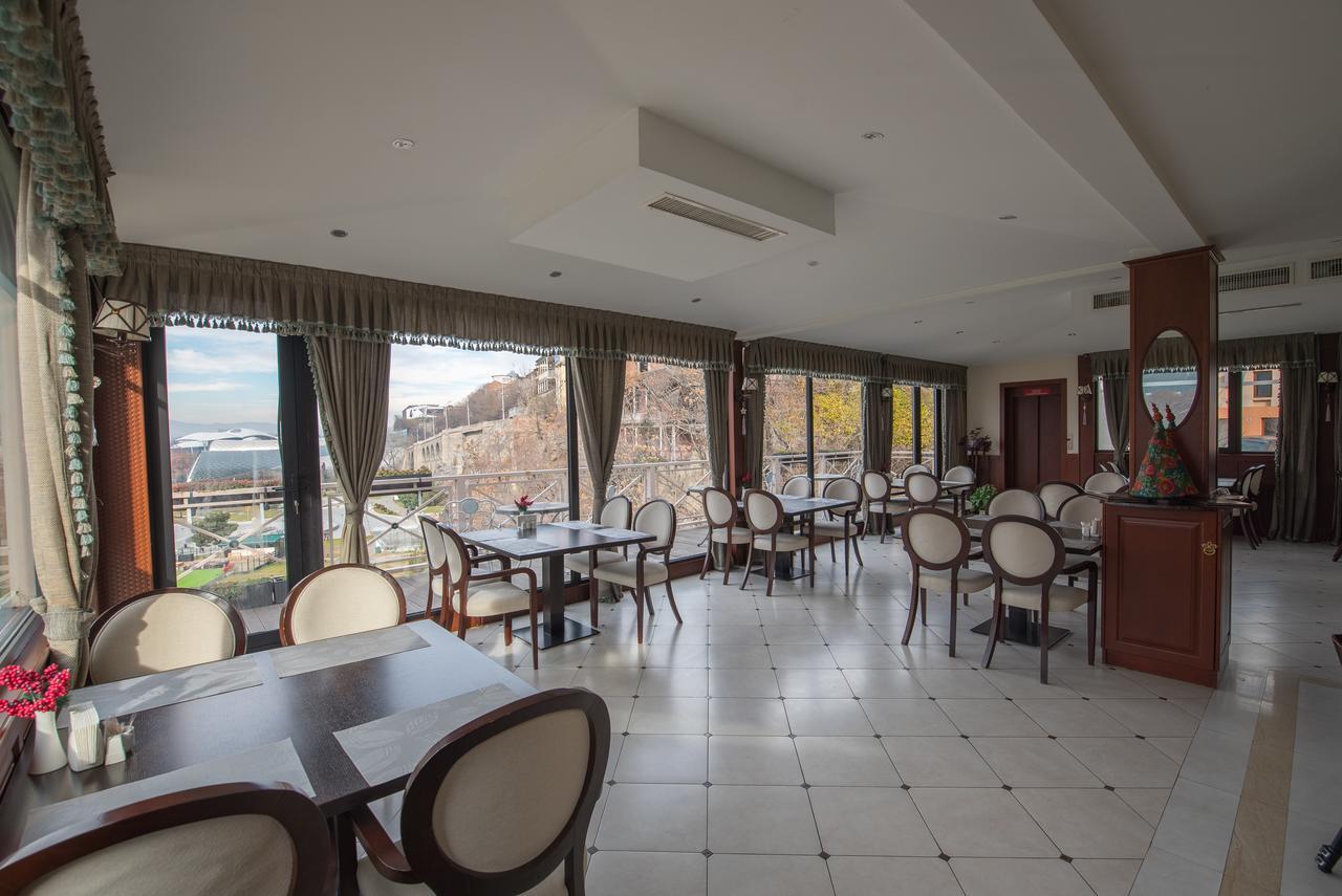 Hotel Rikhe Monika Tbilisi Exterior photo