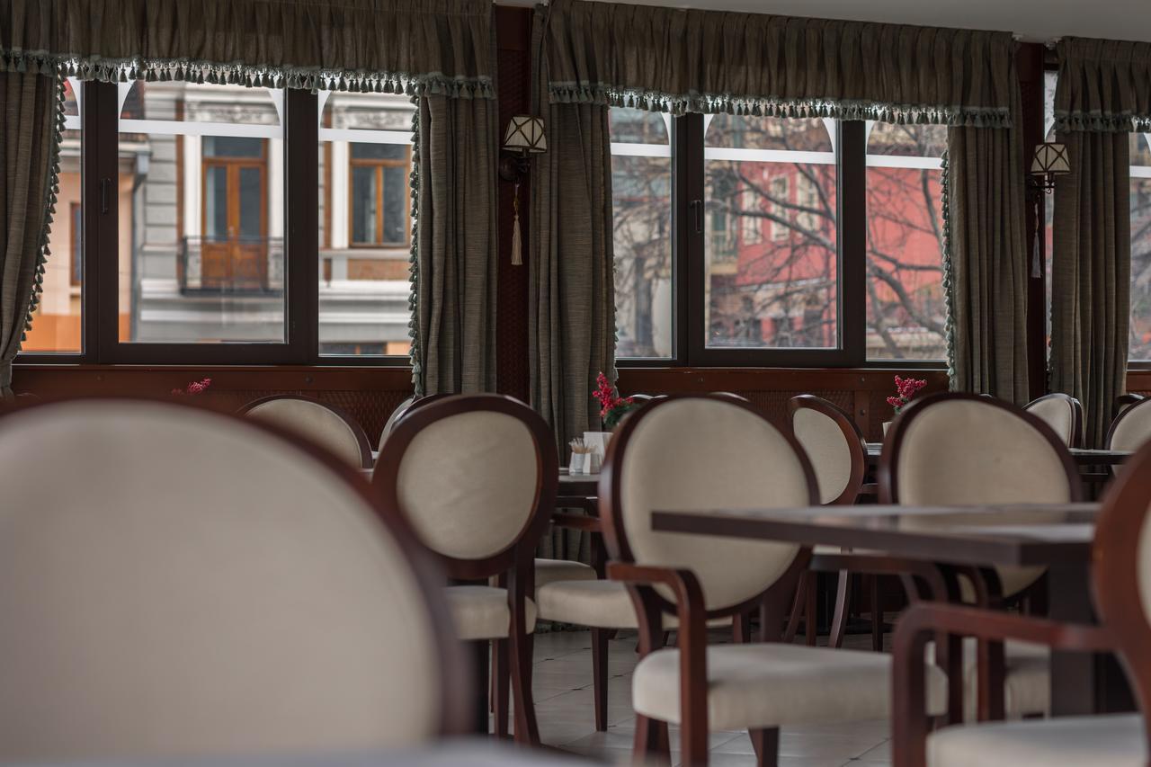 Hotel Rikhe Monika Tbilisi Exterior photo